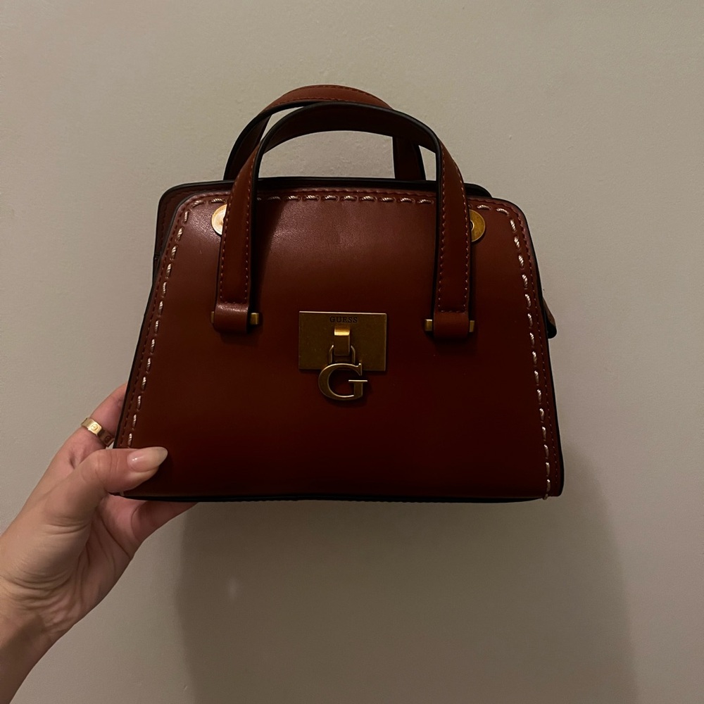 Guess Camel (slightly darker) Crossbody Bag